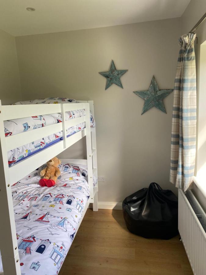 The Gate Lodge At Dunnanew - 4 Star- Sleeps 5 Seaforde Exterior photo